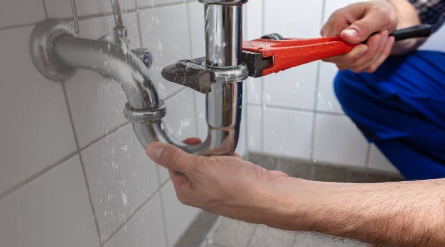 Expert burst pipe repair services in Missouri City, TX